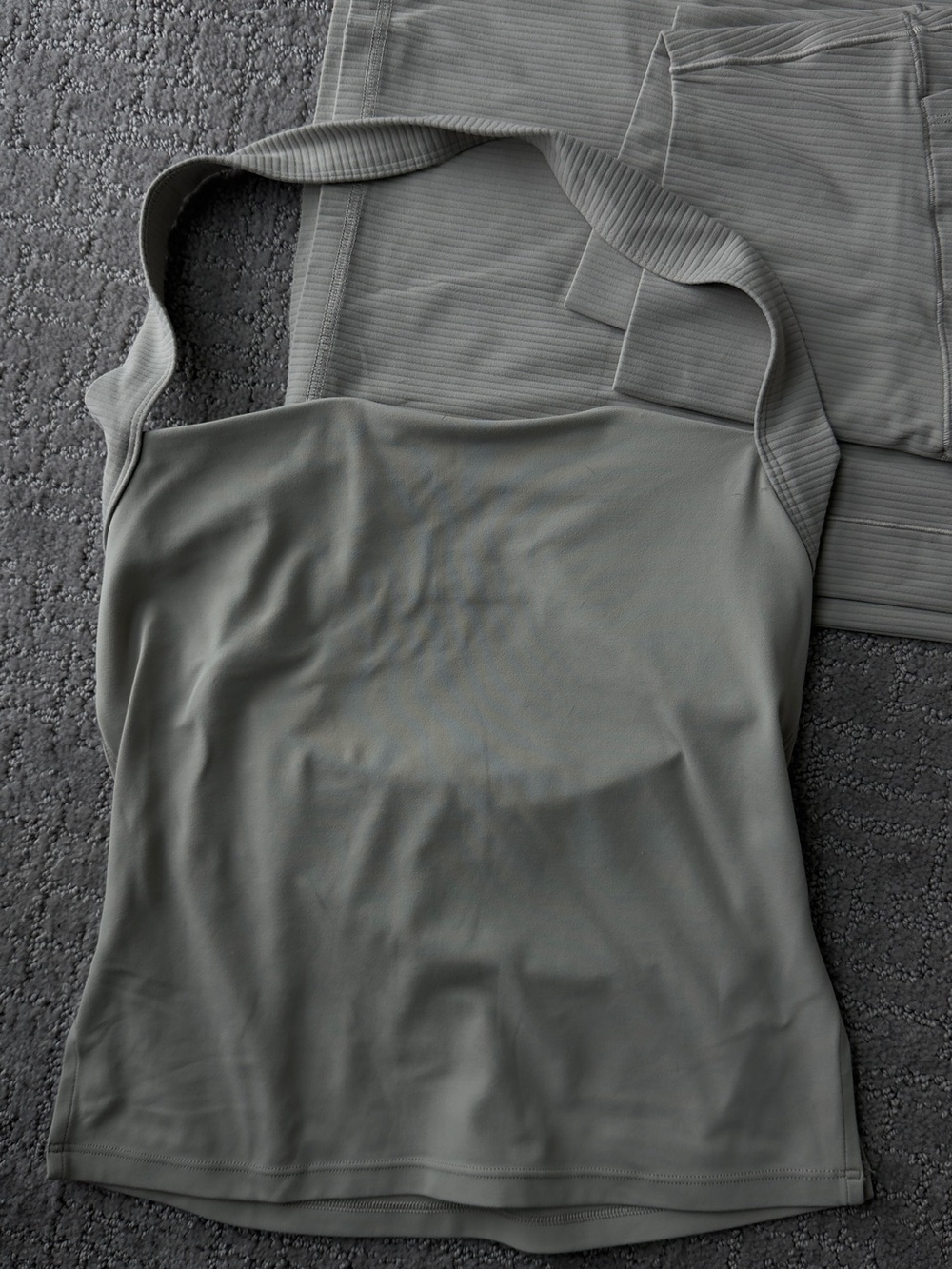 Aerie Offline Set - Picture 5 of 5